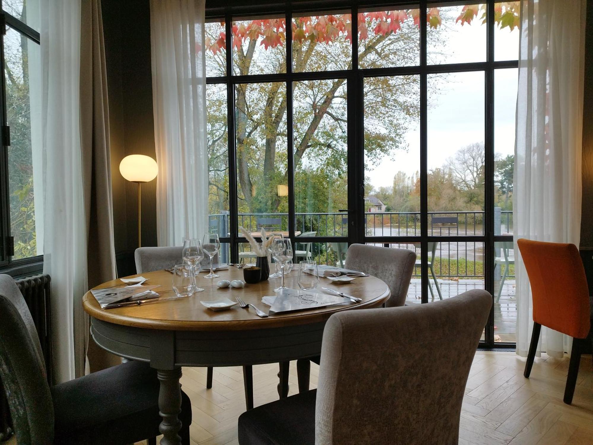 Hotel Restaurant Le Bosquet Les Ponts-de-Cé Dış mekan fotoğraf